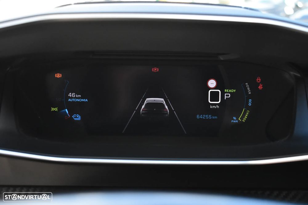 Peugeot e-208 GT - 37