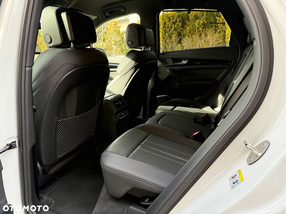 Audi Q5 Sportback 40 TDI quattro S tronic S line - 29