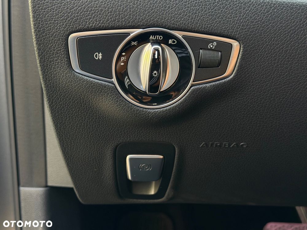 Mercedes-Benz Klasa E 220 d Business Edition 9G-TRONIC - 15