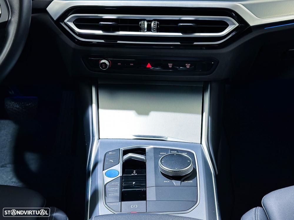 BMW i4 eDrive40 Pack Desportivo M - 23
