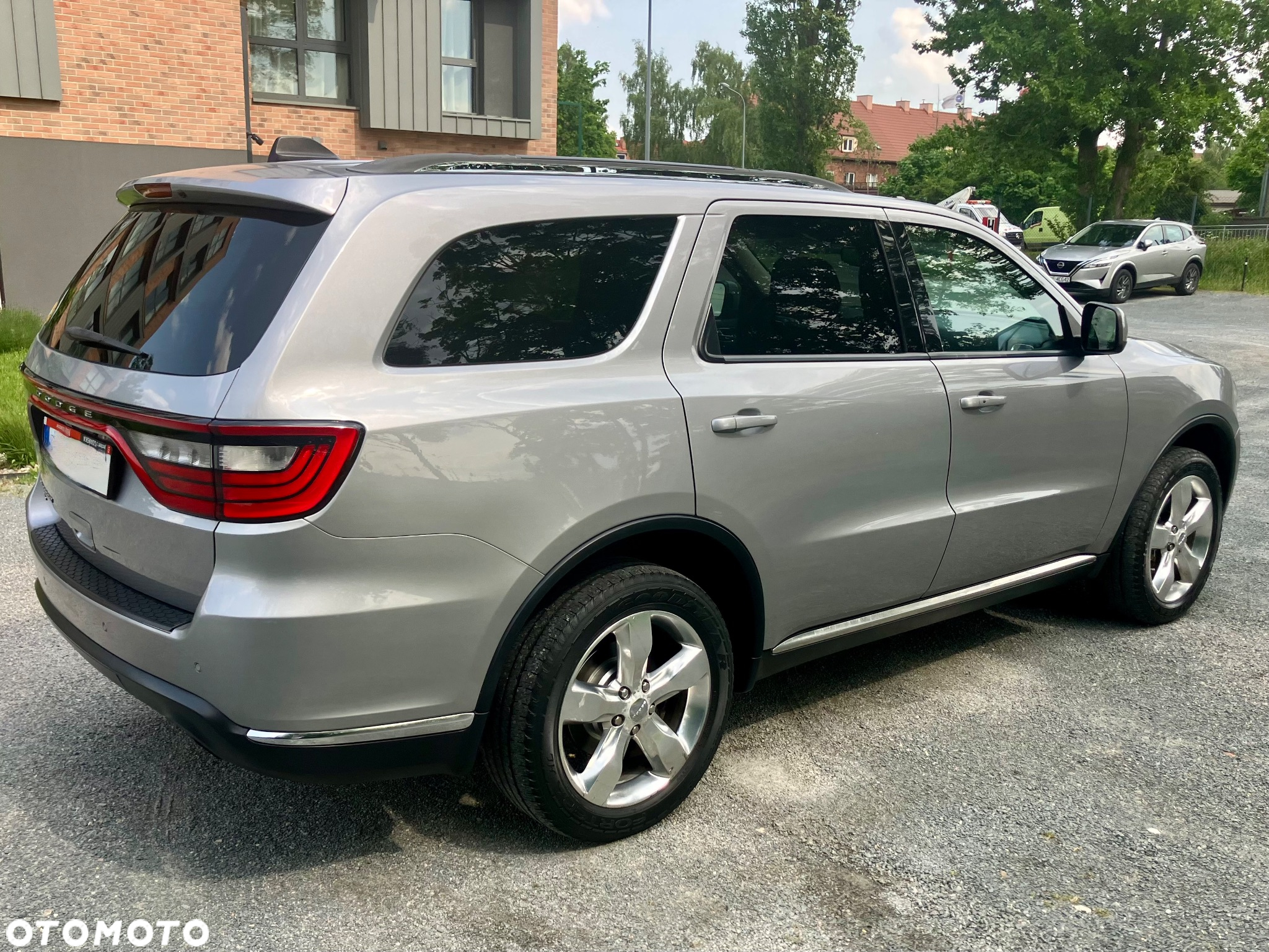 Dodge Durango - 10