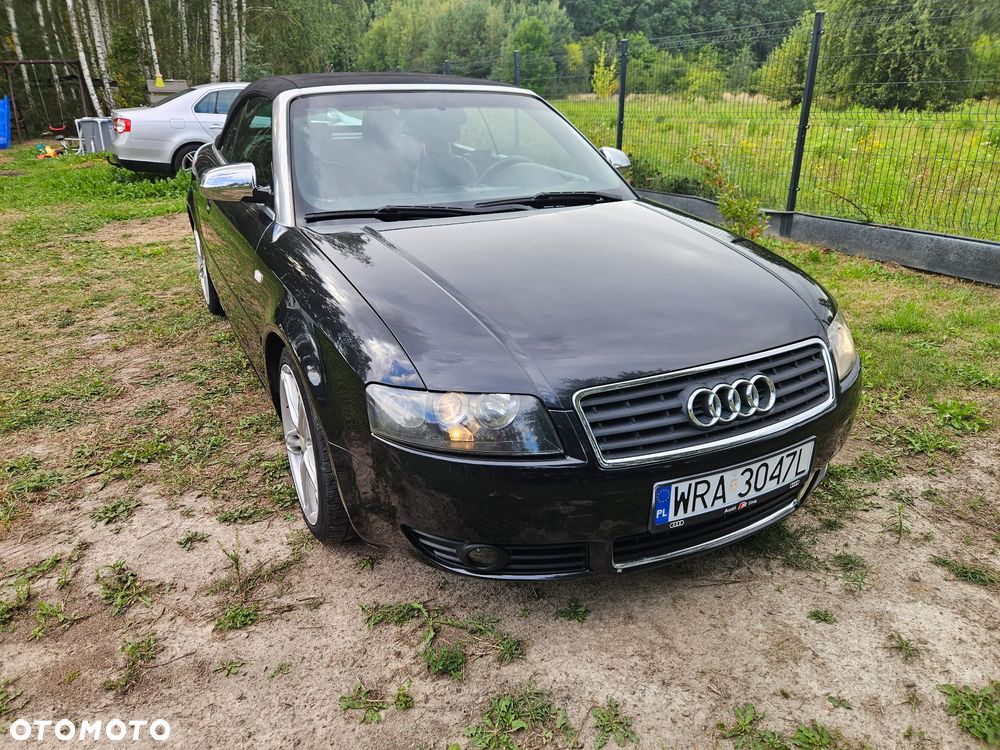 Audi A4 Cabrio 2.4 - 12
