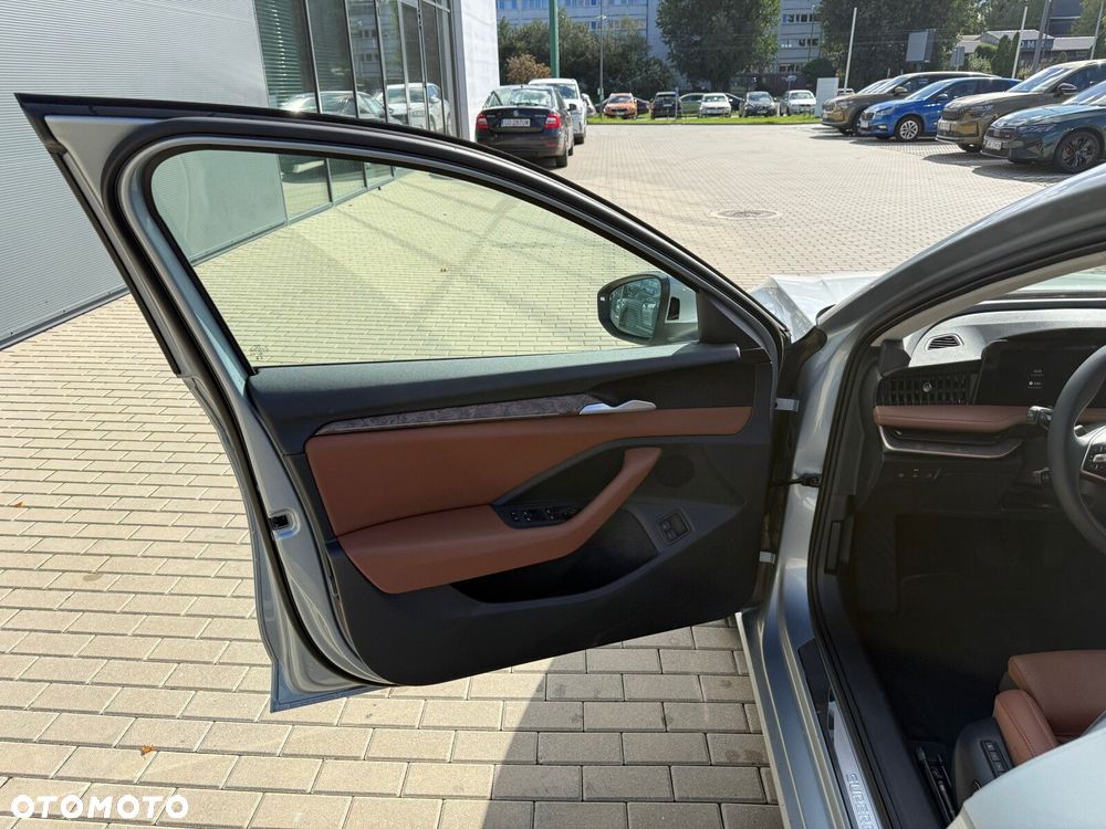 Skoda Superb 1.5 TSI L&K DSG - 14