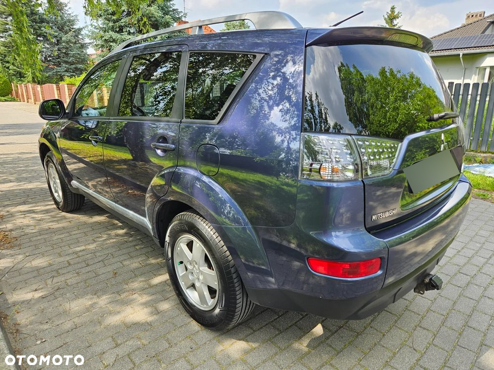 Mitsubishi Outlander - 7