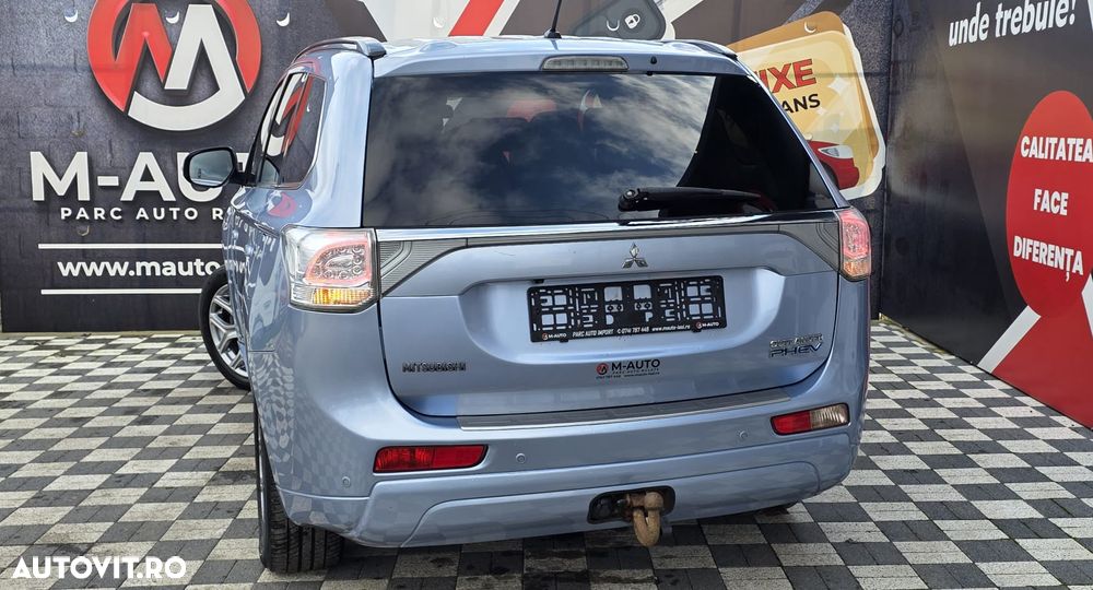 Mitsubishi Outlander - 5