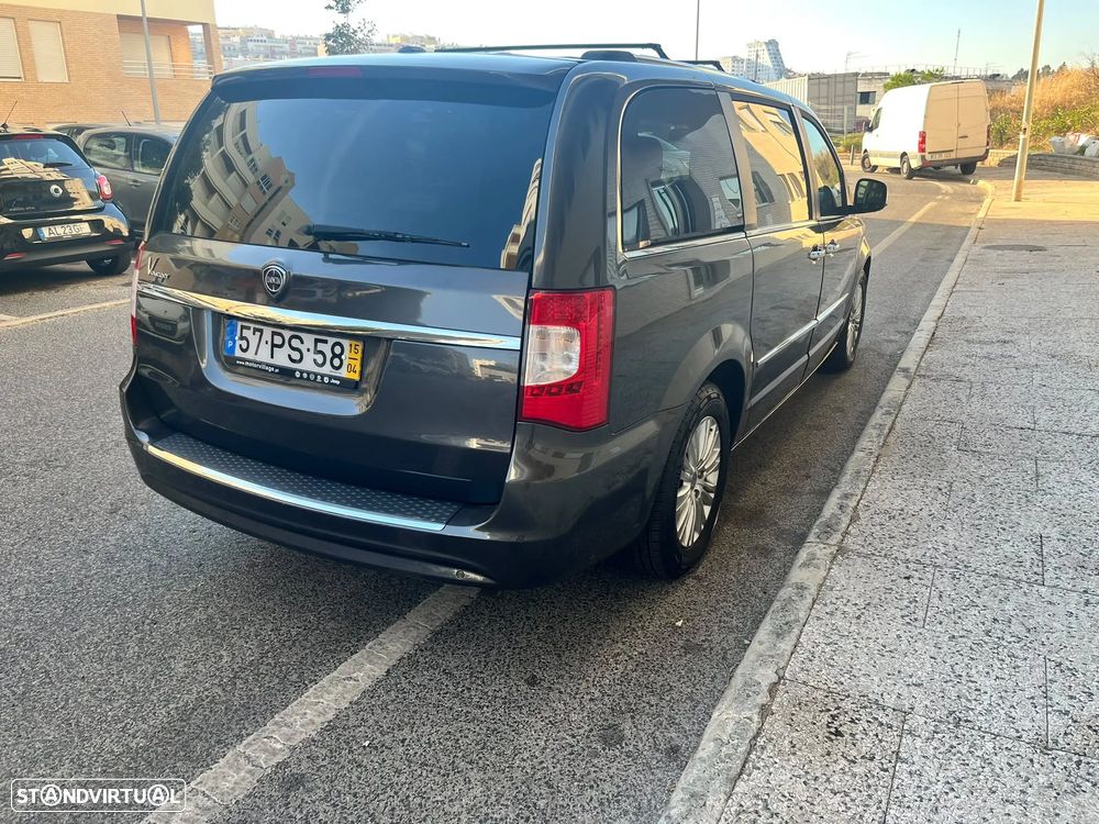 Lancia Voyager 2.8 CRD S - 6