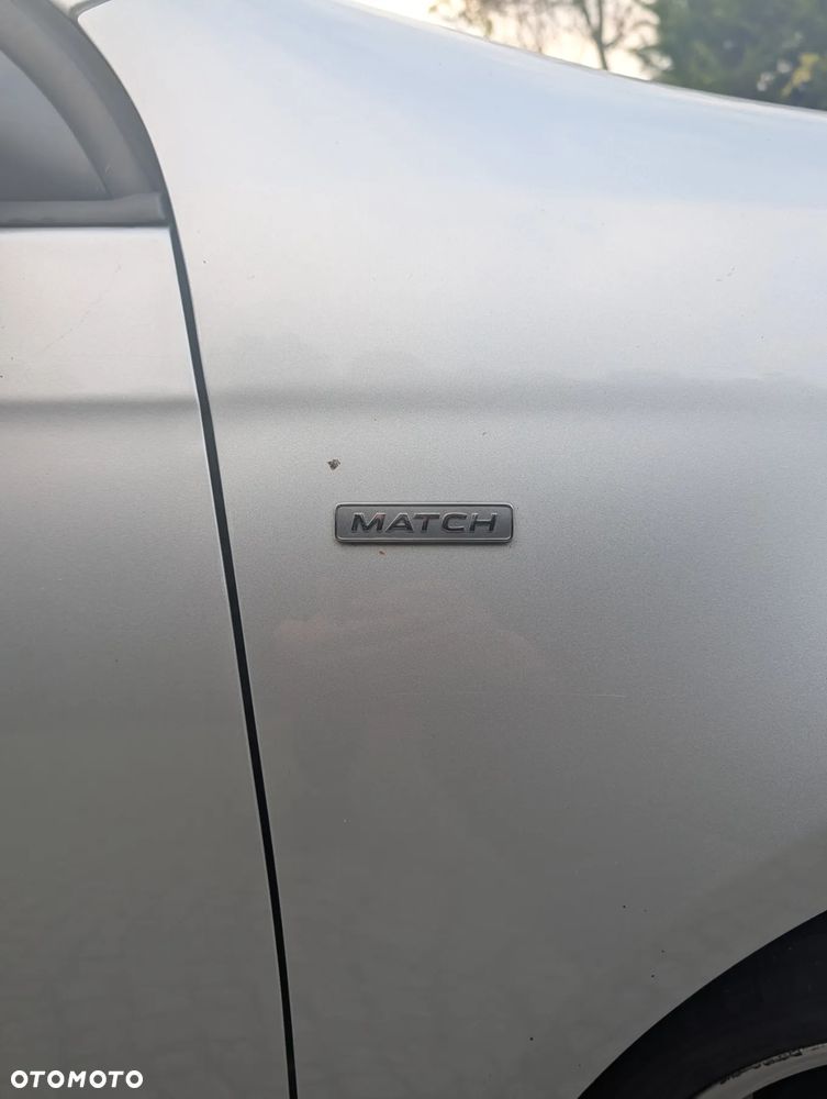 Volkswagen Golf Variant 1.6 TDI Comfortline DSG - 4