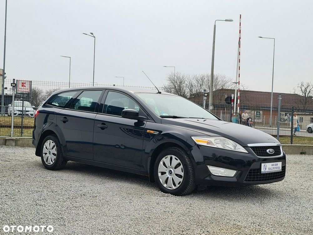 Ford Mondeo 1.8 TDCi Ambiente - 8