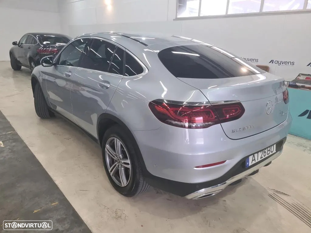 Mercedes-Benz GLC 300 e Coupé 4Matic - 2