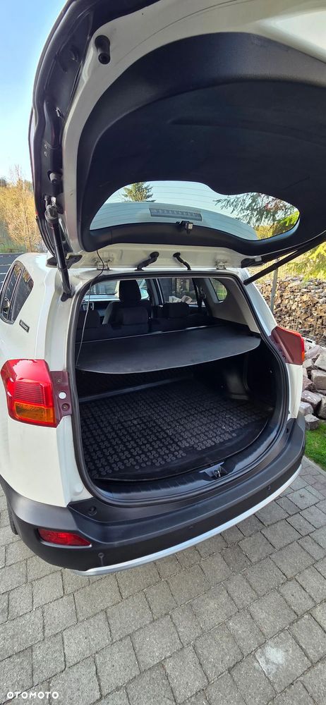 Toyota RAV4 2.0 D-4D 4x4 - 10