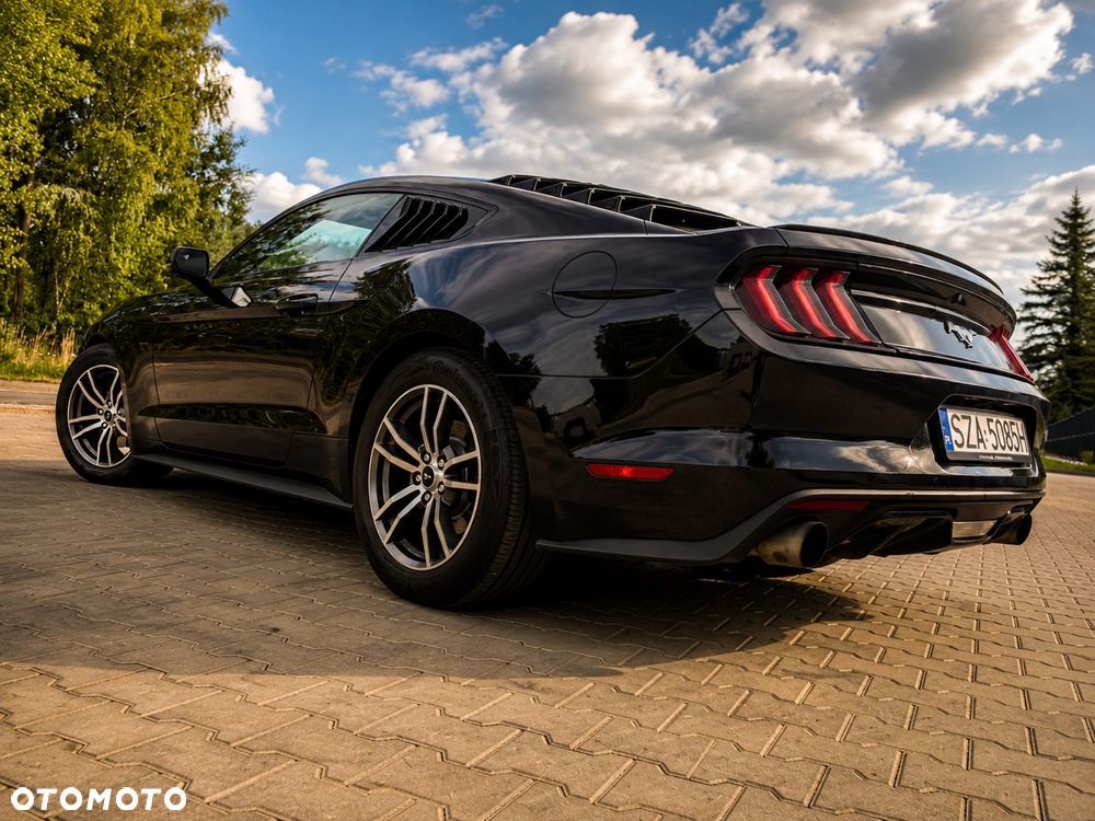 Ford Mustang - 31
