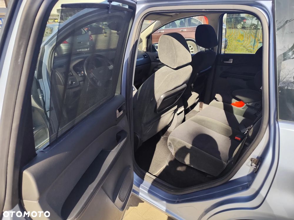 Ford Focus C-Max 2.0 Ghia - 28