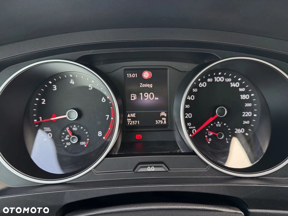 Volkswagen Tiguan - 12