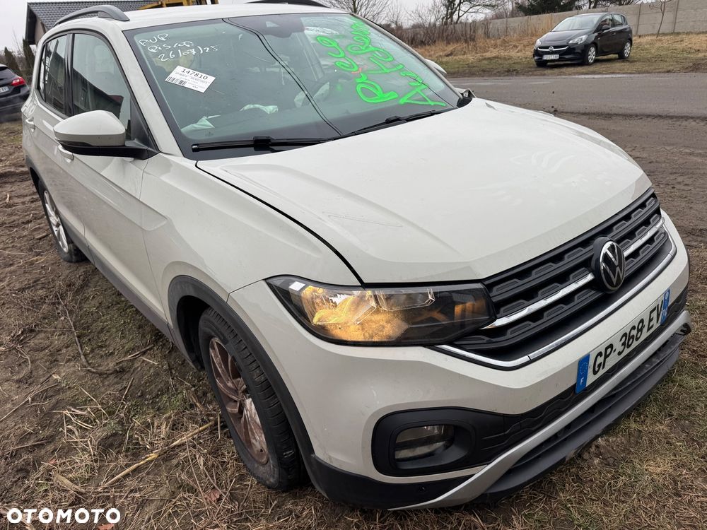 Volkswagen T-Cross - 13