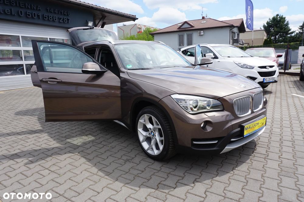 BMW X1 xDrive18d Sport Line - 11
