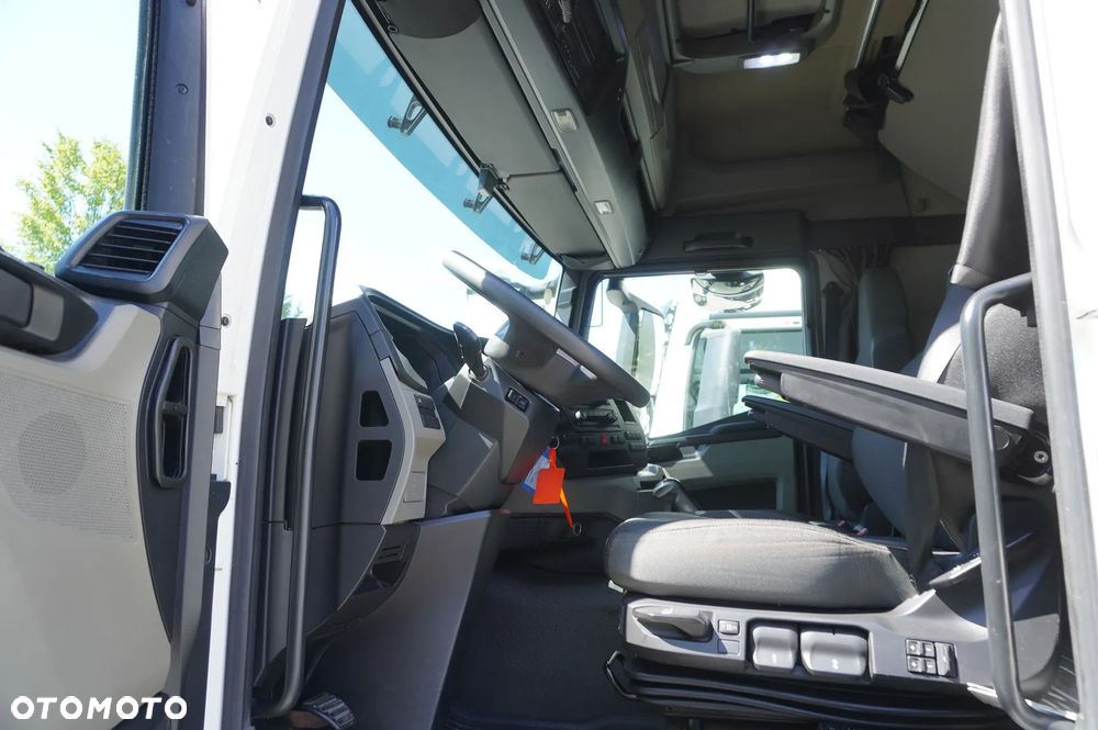 MAN TGM 15.290 Firanka / Glob / Manual / 2 łóżka / 17 Epal - 11