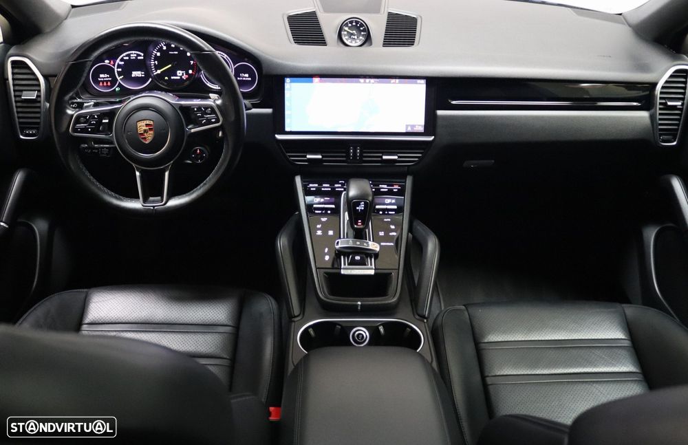 Porsche Cayenne Coupé E-Hybrid Platinum Edition - 45