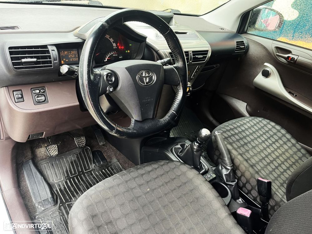 Toyota iQ 1.0 VVT-i 2 EP - 14