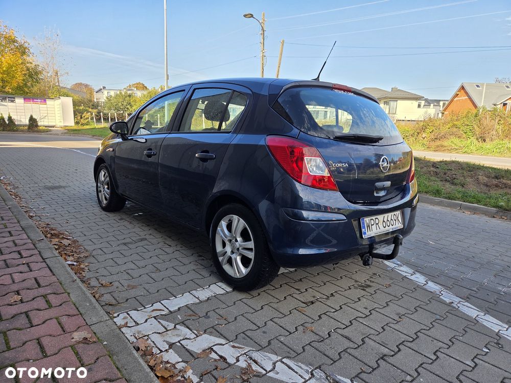 Opel Corsa 2011 photo 3