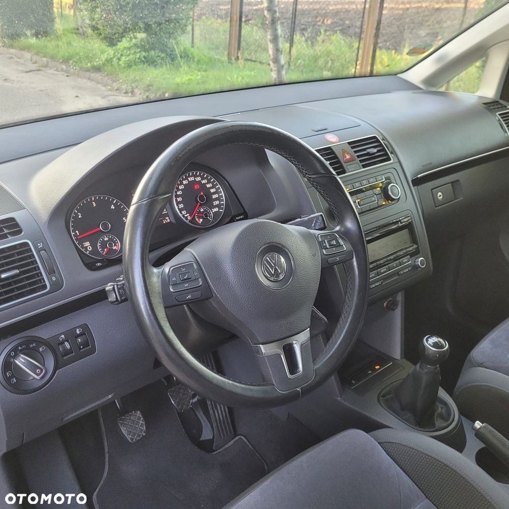 Volkswagen Touran 2.0 TDI DPF Comfortline - 24