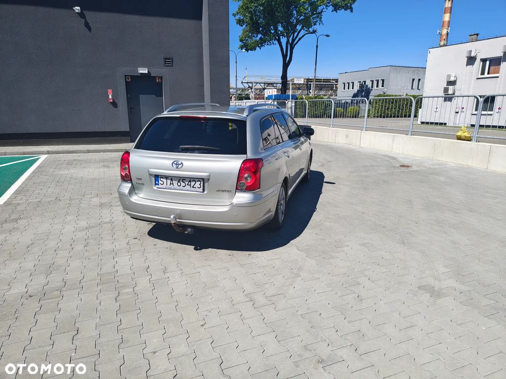 Toyota Avensis 1.8 VVT-i Sol - 6