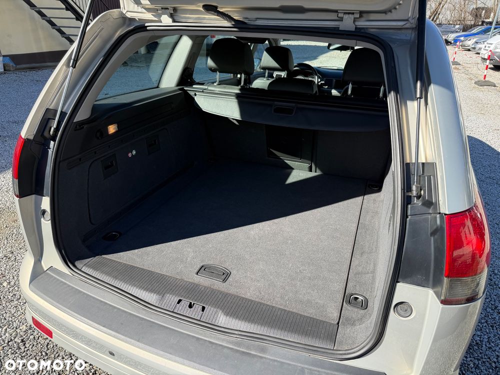 Opel Vectra 1.9 CDTI Cosmo - 26