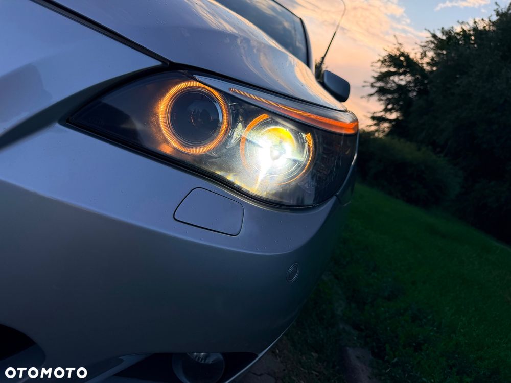 BMW Seria 5 525i - 22