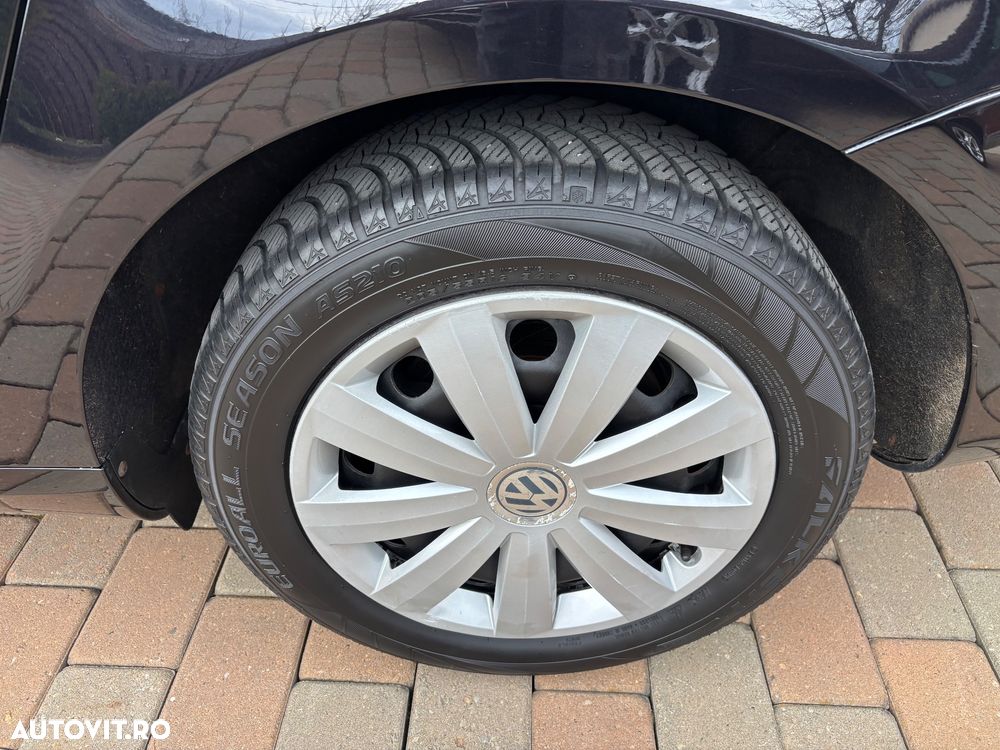 Volkswagen Passat 2.0 TDI BlueMotion Technology DPF Comfortline - 23