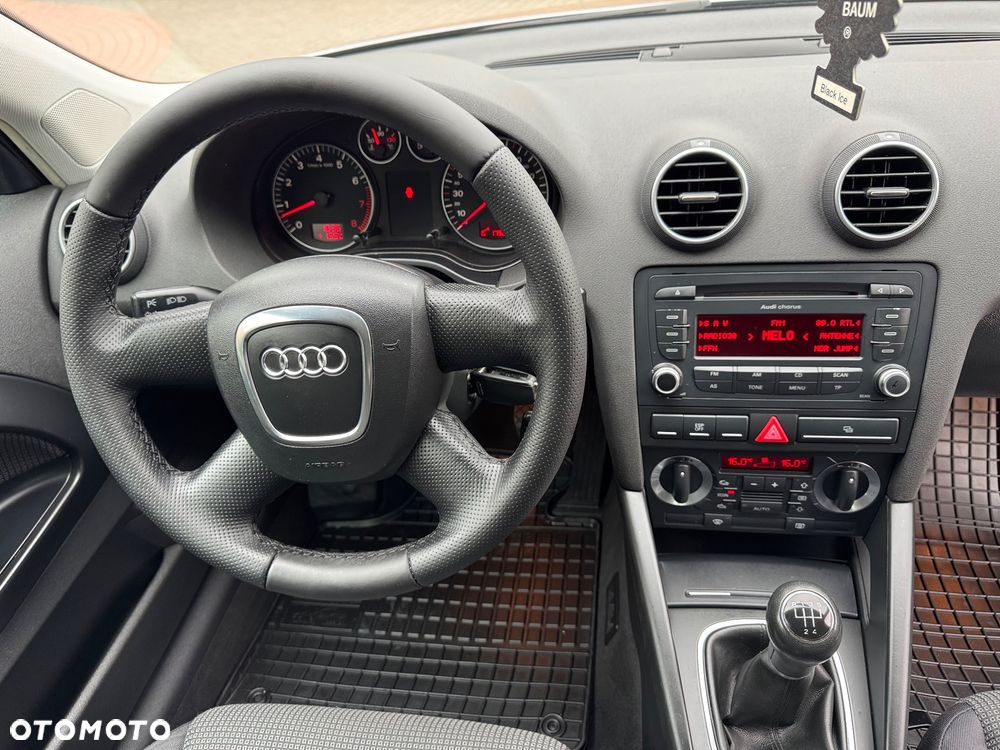 Audi A3 3-drzwiowe 1.6 Ambiente - 19