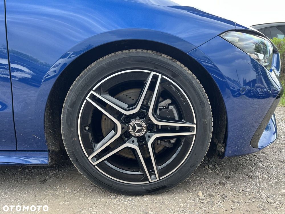 Mercedes-Benz CLA - 16