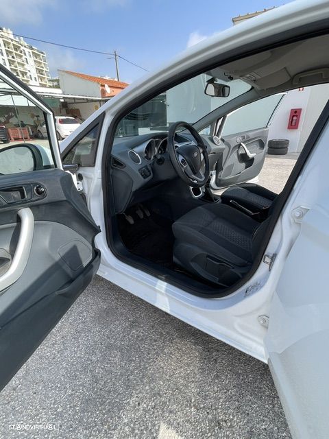Ford Fiesta 1.25 Titanium 124g - 11