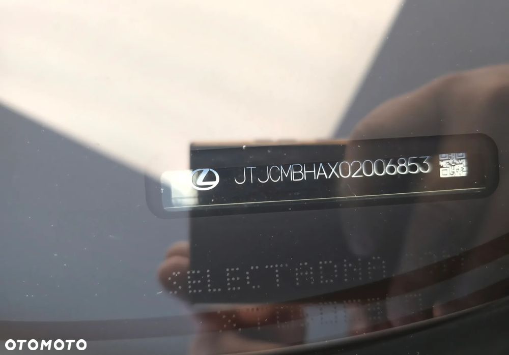 Lexus RX - 8