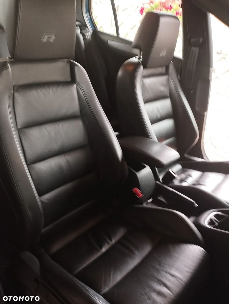 Volkswagen Golf - 18