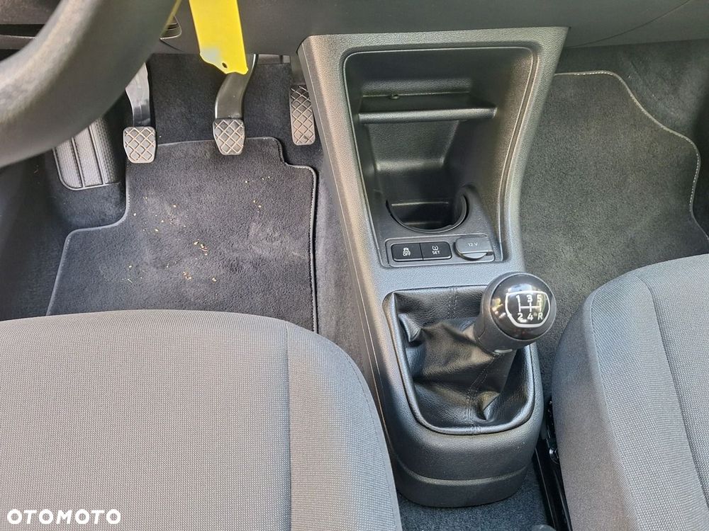 Volkswagen up! (BlueMotion Technology) move - 21
