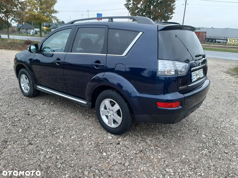 Mitsubishi Outlander 2.0 Intense 2WD CVT - 12