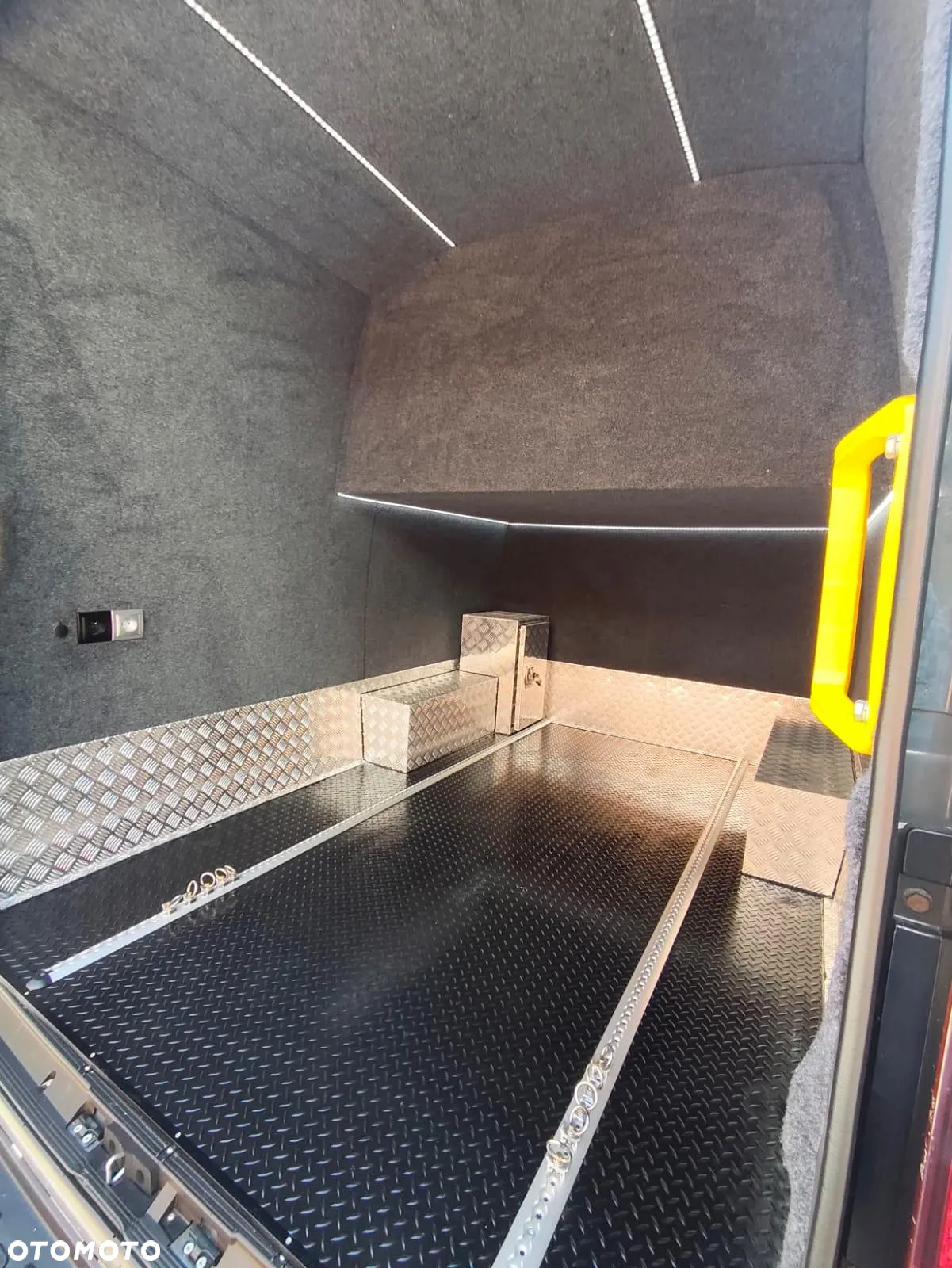 Iveco Daily 35S18 - 35