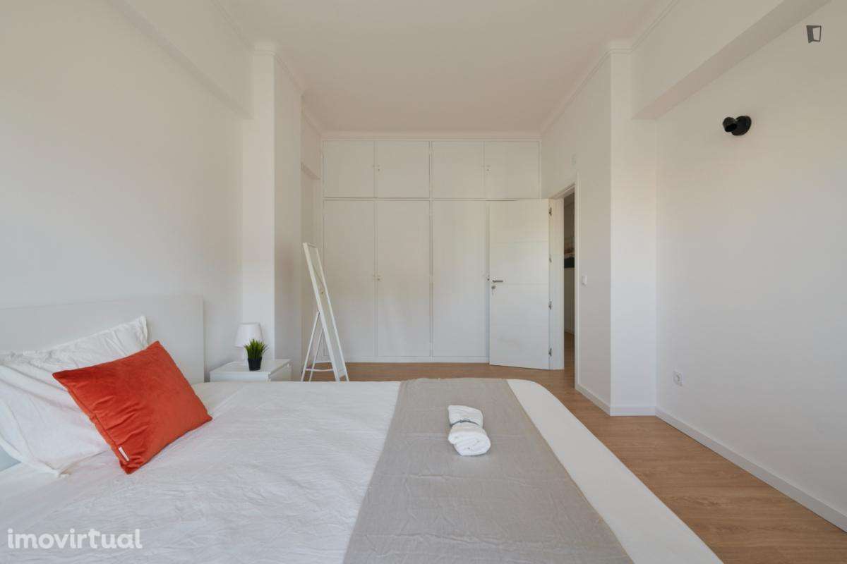 Quarto - localizado em Telheiras Lisbon - Grande imagem: 4/18