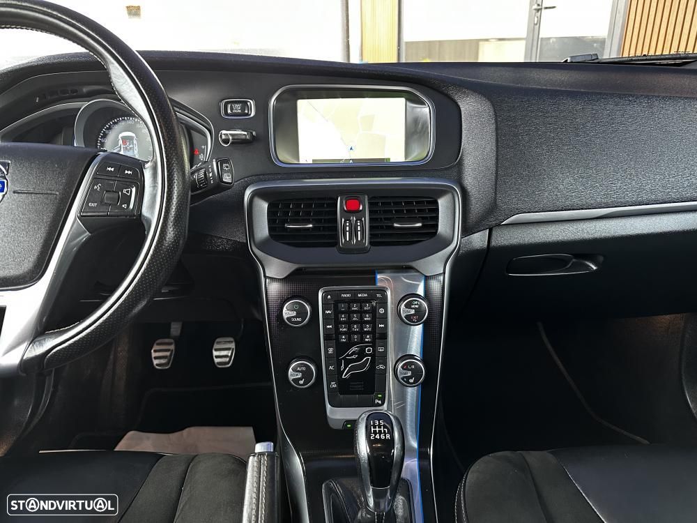 Volvo V40 2.0 D2 R-Design - 22
