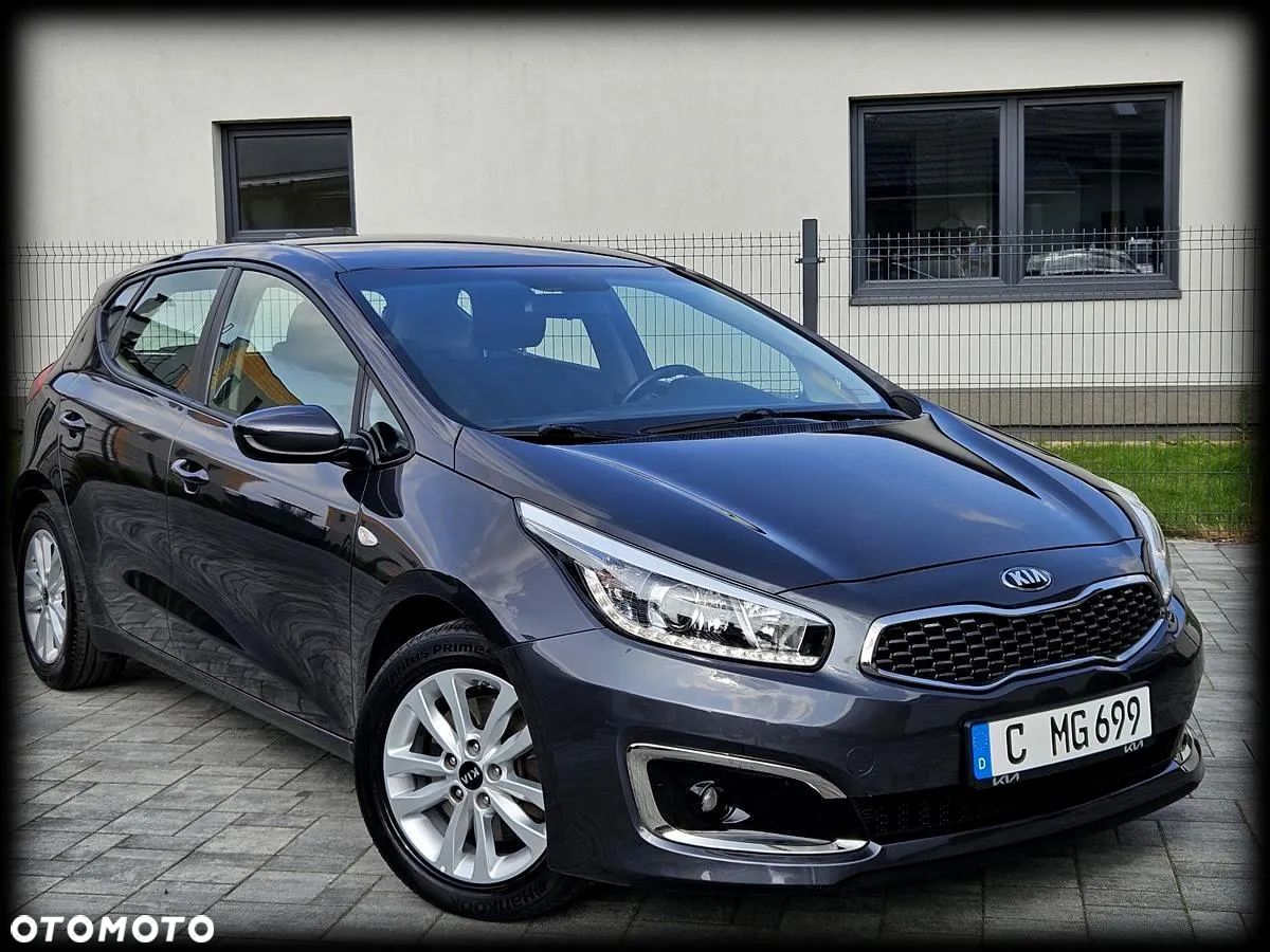Kia Ceed 1.4 CVVT Dream Team Edition - 1
