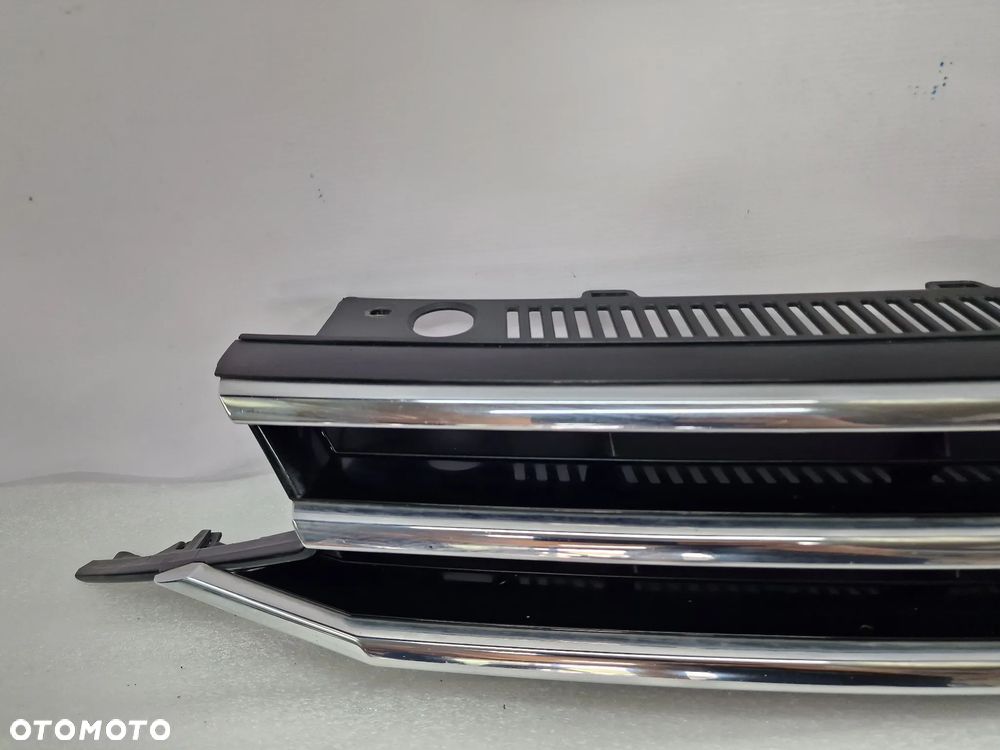 VW TOURAN II LIFT 5TA 15- ATRAPA / GRILL PRZEDNI PRZÓD , NR 5TA853653B / 5TA853651H / 5TA853651J / 5TA853651K , NR AUKCJI GR360 - 2