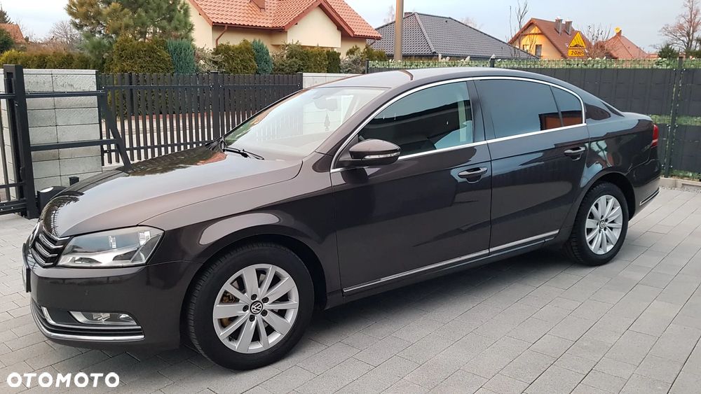 Volkswagen Passat 2.0 TDI DPF Highline - 31