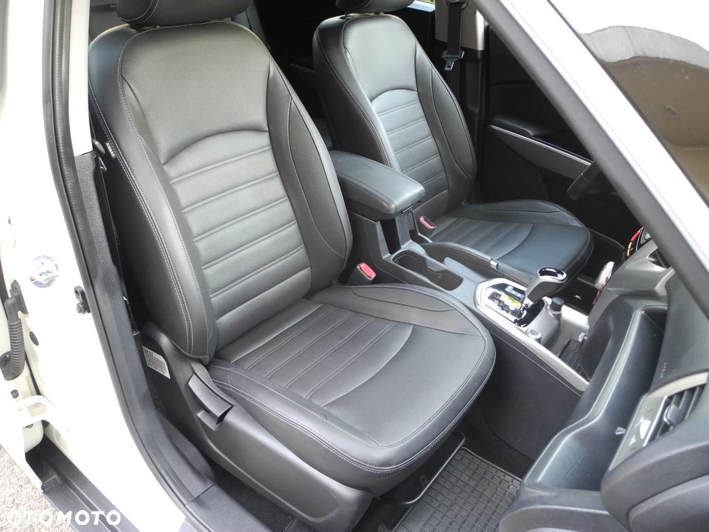 SsangYong/KGM Tivoli - 18