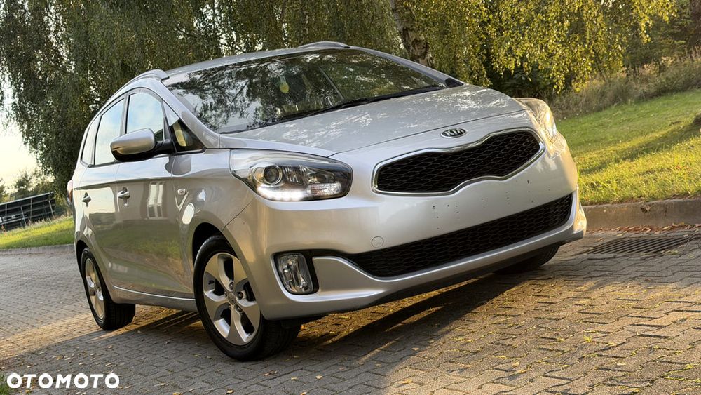 Kia Carens 1.6 GDI L - 19