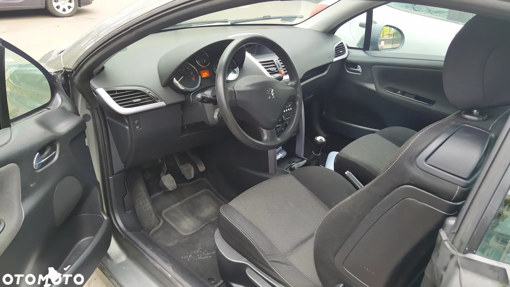 Peugeot 207 CC - 7