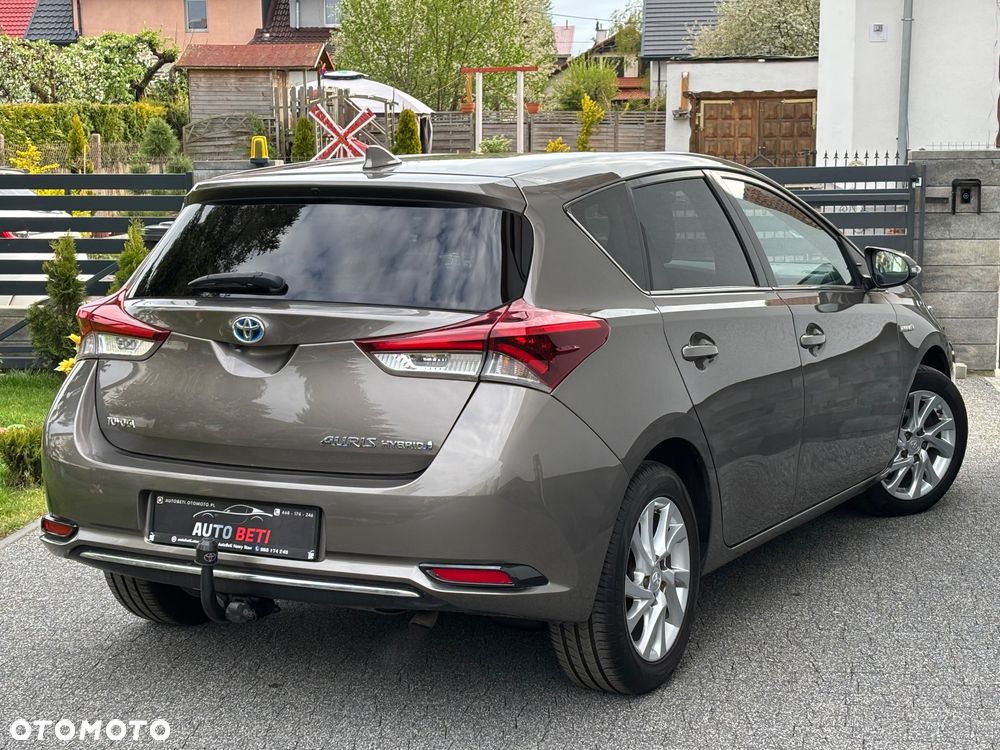 Toyota Auris 1.8 HSD Prestige NAVI - 4