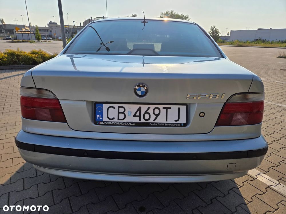 BMW Seria 5 - 16