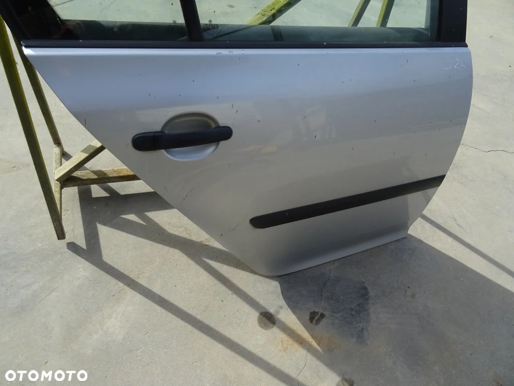 Drzwi  prawy tył VW GOLF V LCA7W  Hatchback Gołe - 7