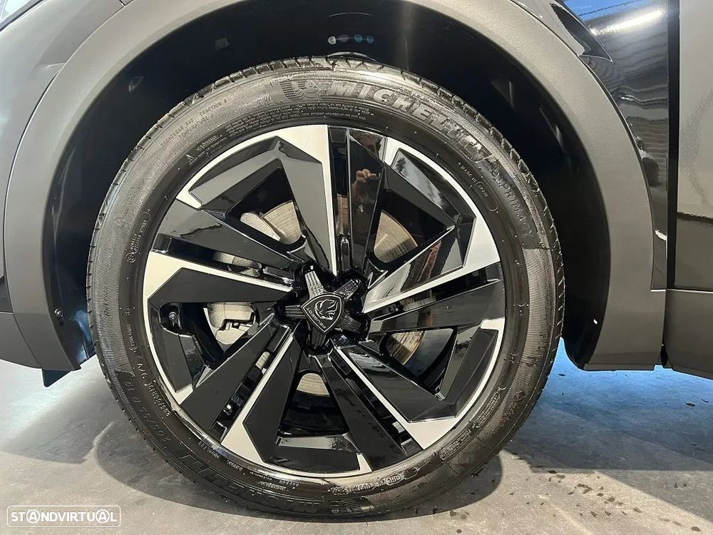 Peugeot 408 1.6 Hybrid Allure e-EAT8 - 16