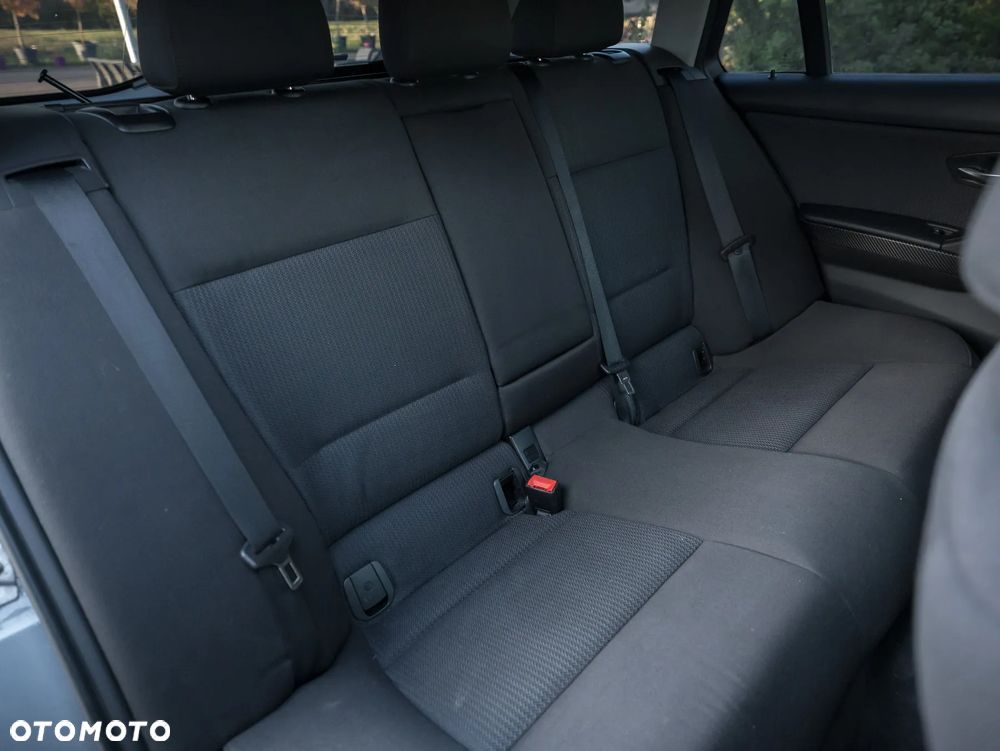 BMW Seria 3 318i Edition Lifestyle - 29