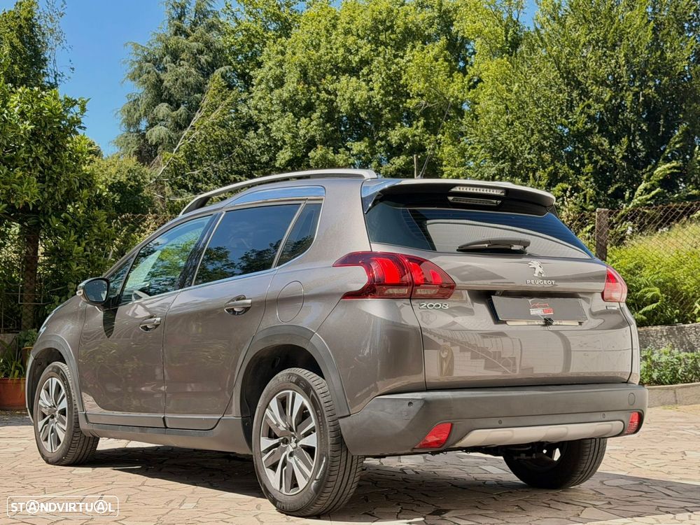 Peugeot 2008 1.2 PureTech Allure EAT6 - 9